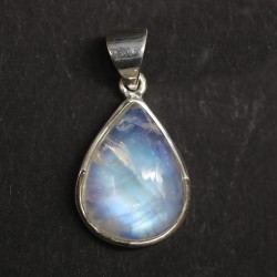 Vikerkaare-kuukivi  3,1x1,6cm