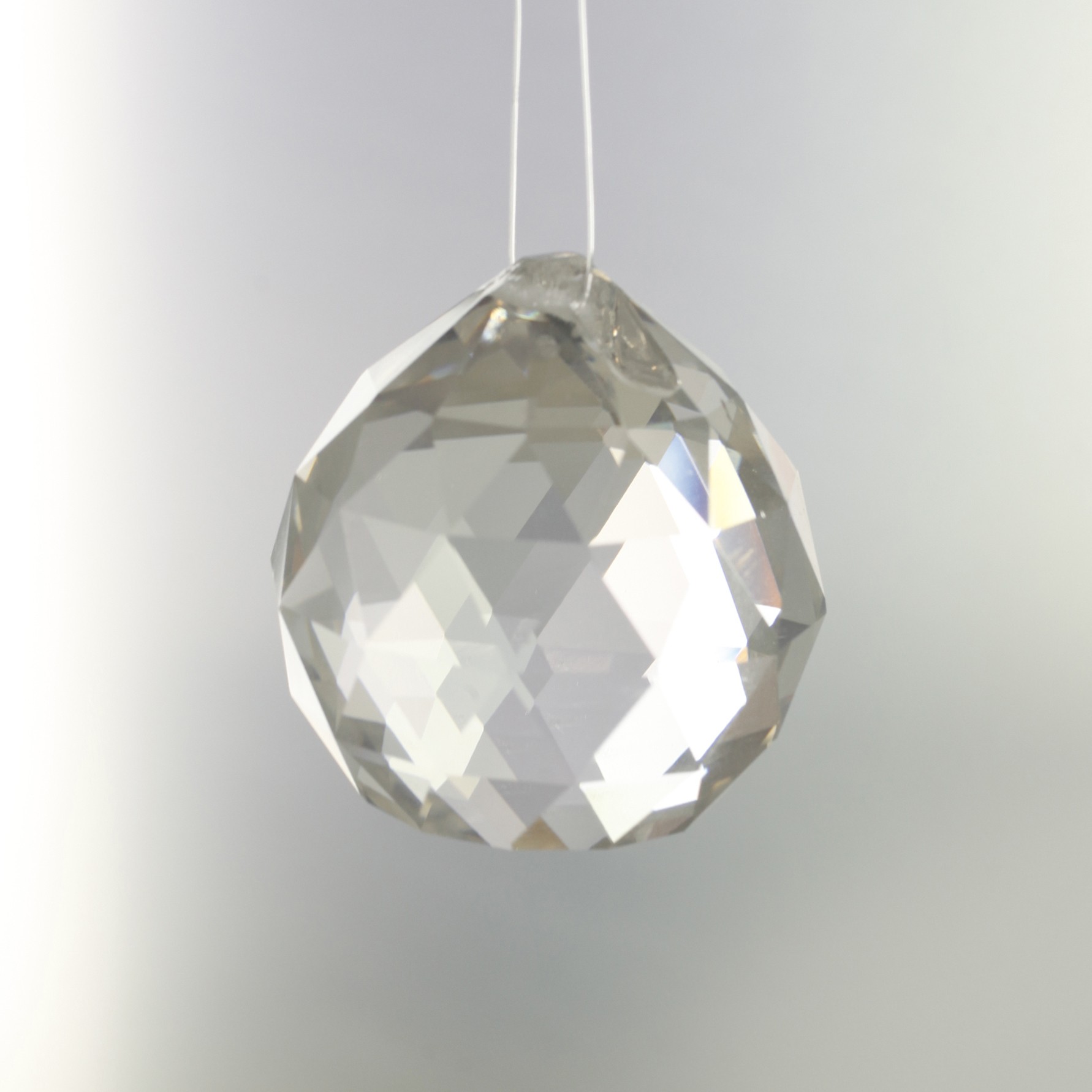Kuidas Feng Shui kristallkuulid enda jaoks parimal viisil tööle panna?